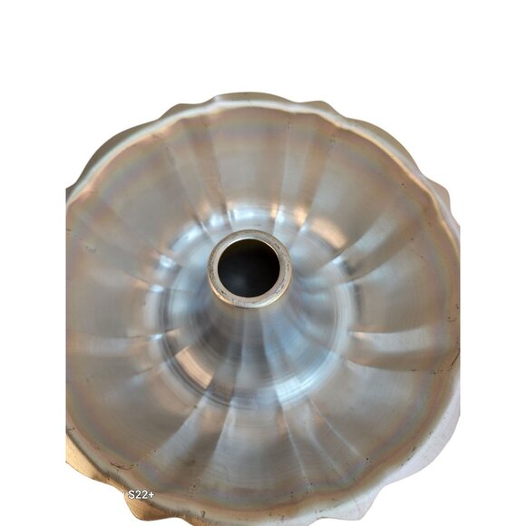 Fluted Ring Shaped Aluminum Bundt Cake Pan For Baking Crafts Decorative Retro Ba - Picture 6 of 8